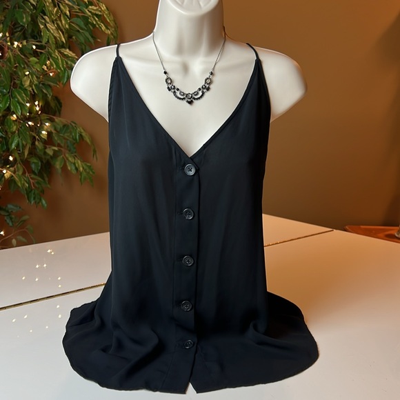 🖤LOFT BLACK SLIGHTLY SHEER V NECK TOP WITH BUTTONS SIZE LARGE - Picture 4 of 13